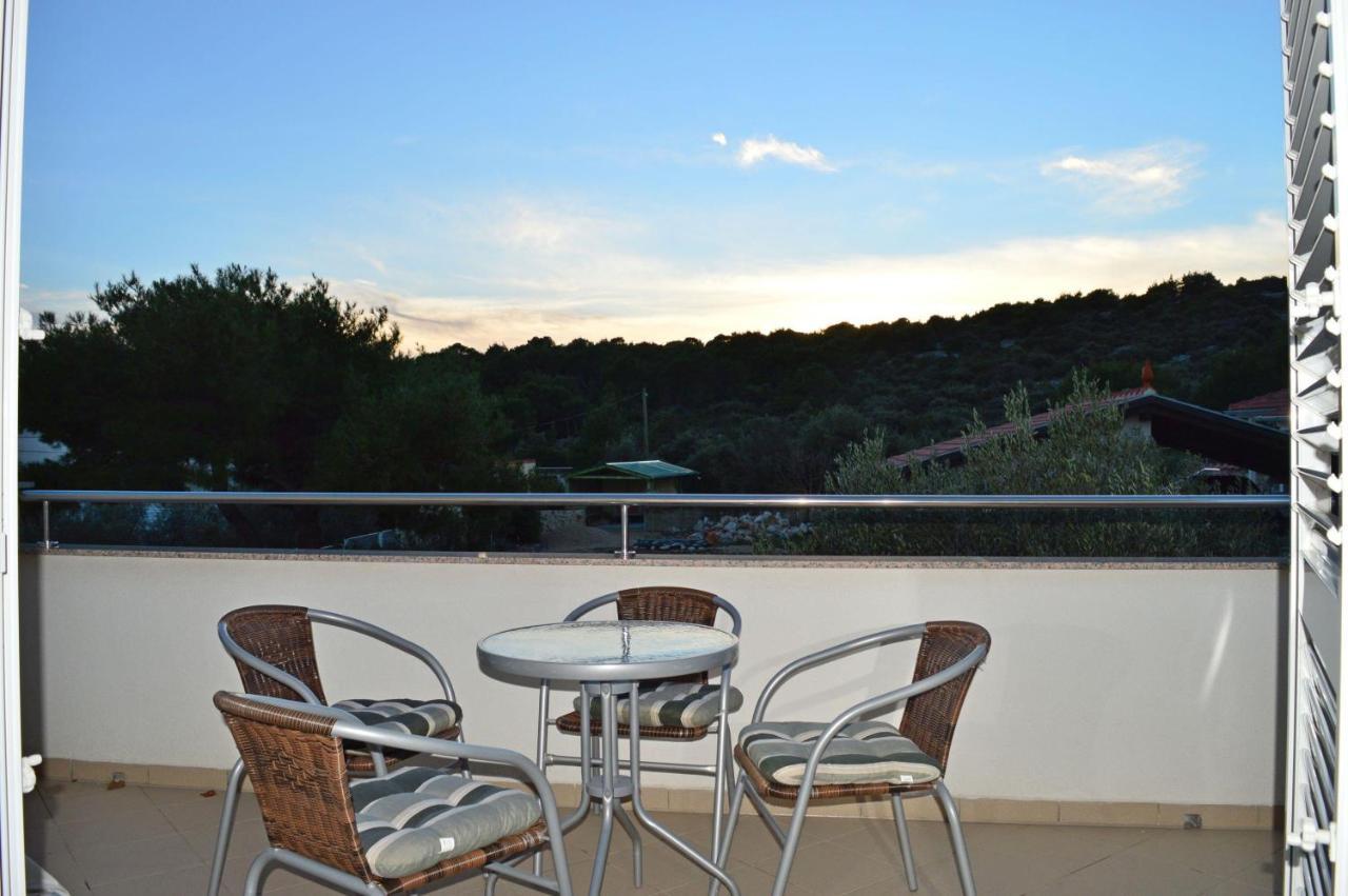 Apartments Vilim Тисно Экстерьер фото